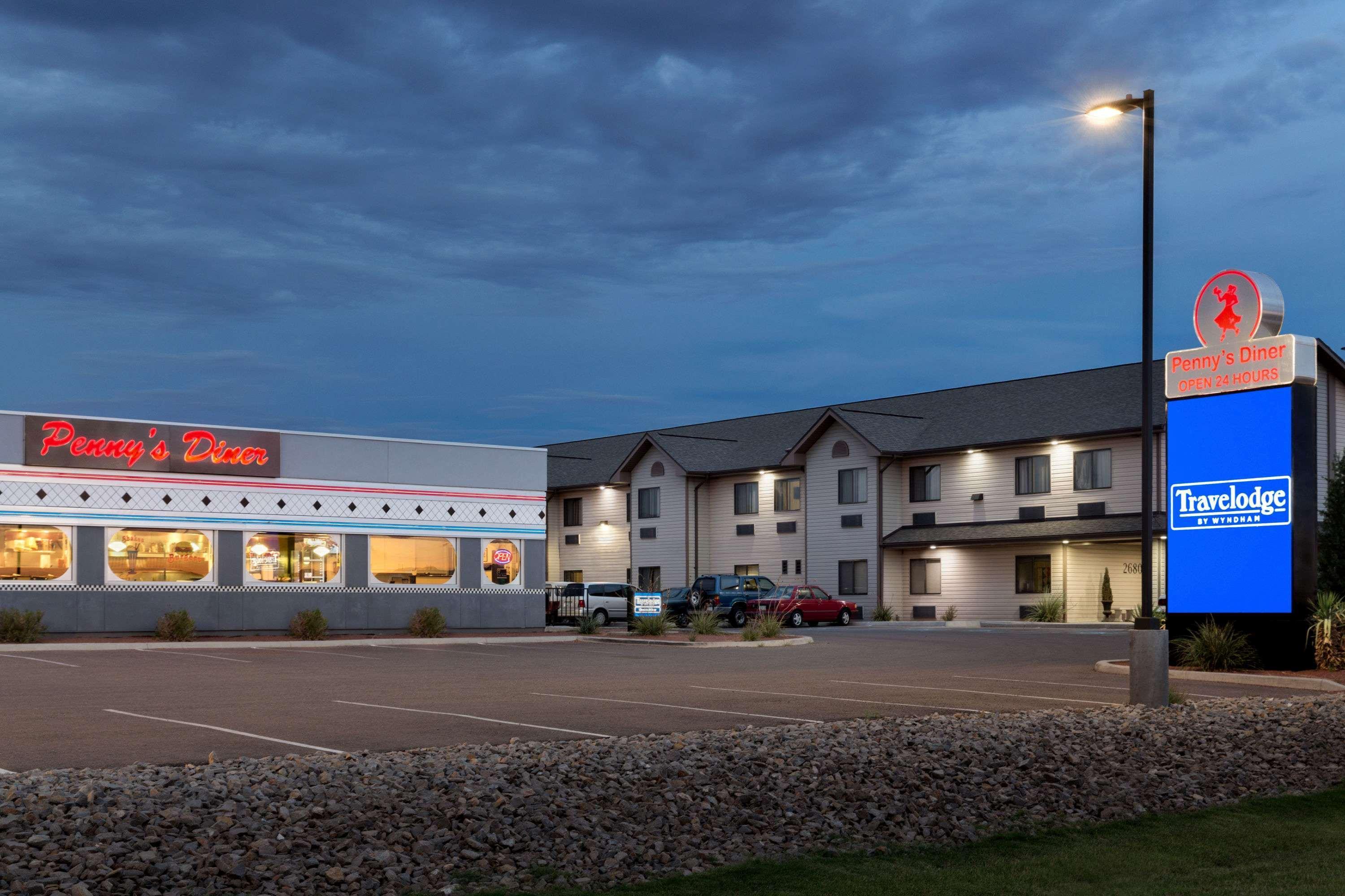 Travelodge By Wyndham Santa Teresa Exterior photo